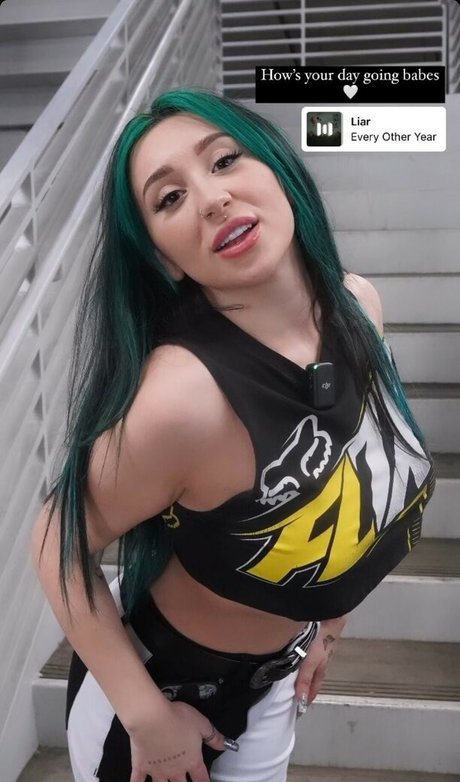 Naken lekkede OnlyFans-bilde av Mackenzie Marie