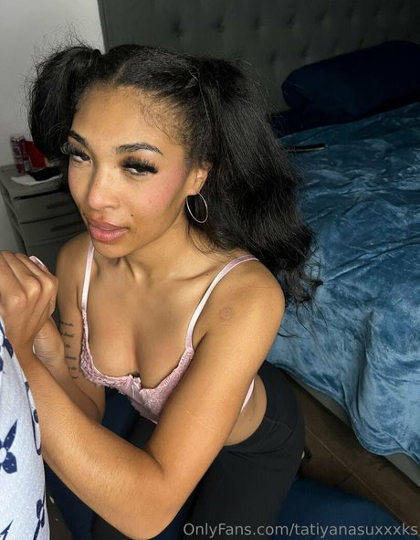 Alasti lekkinud OnlyFans-i pilt Tatiyanasuxxxks