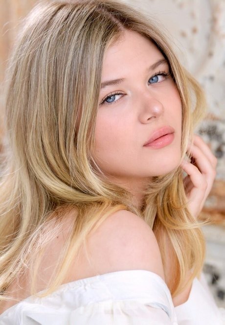 Victoria Lamas