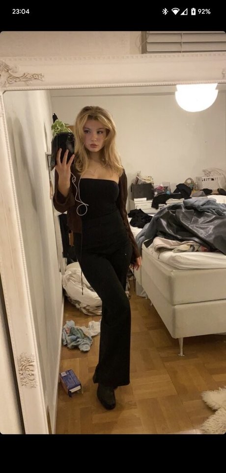 Naken lekkede OnlyFans-bilde av Siri54