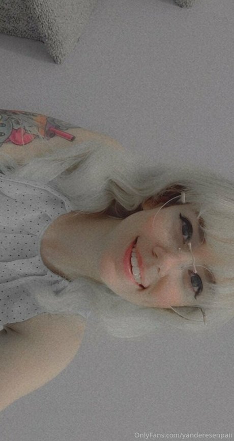Naken lekkede OnlyFans-bilde av Bratttysuccubus