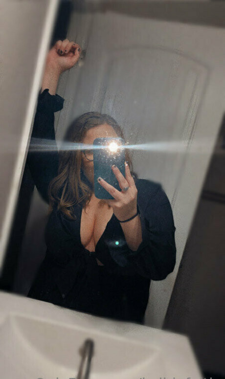 Kolbiefaith  nude leaked OnlyFans photo