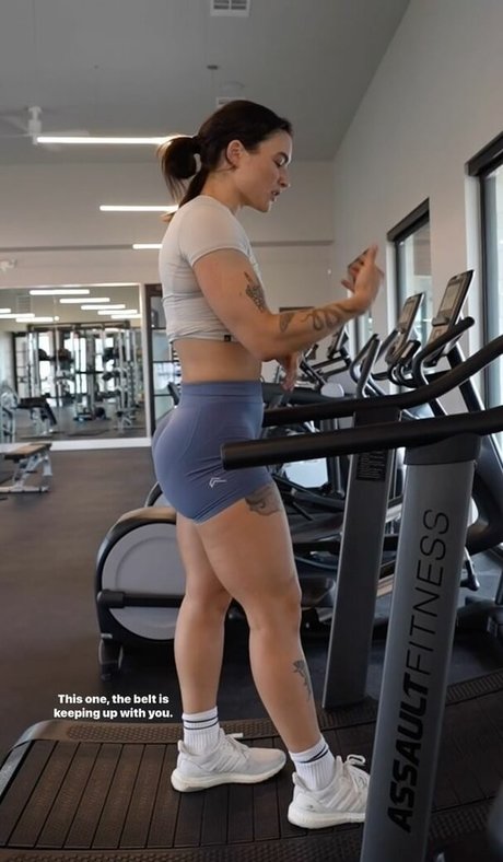 Nahá fotka uniklých OnlyFans od Kelly Matthews