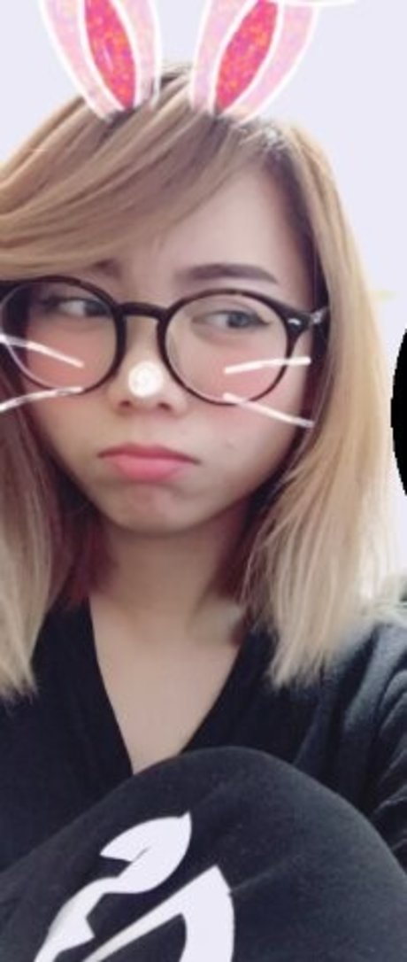 Nahá fotka uniklých OnlyFans od Jasmina