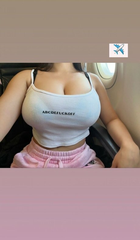 Foto nua vazada do OnlyFans de Princessemilyyyy