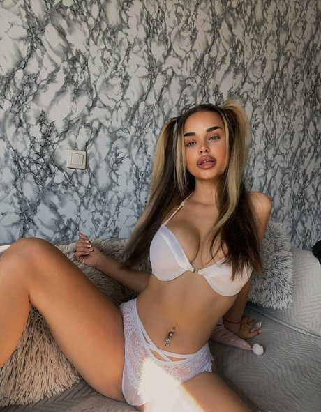 Nahá fotka uniklých OnlyFans od Fantasylucy