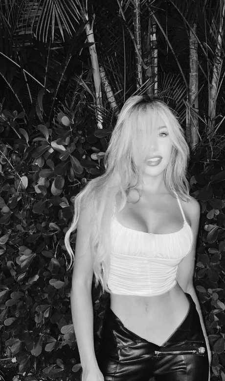 Emmy Corinne