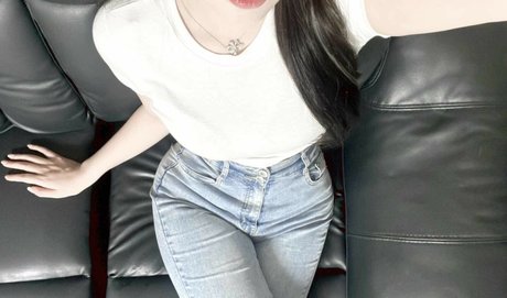 Nahá fotka uniklých OnlyFans od Akikxxo