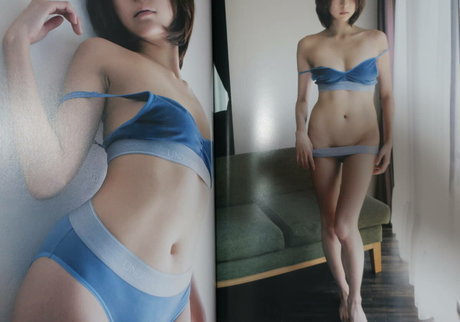 Naken lekkede OnlyFans-bilde av Saki Ogata
