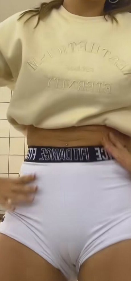 Nahá fotka uniklých OnlyFans od Taynah Smith