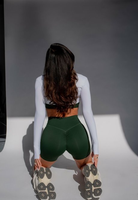 Ana Cheri