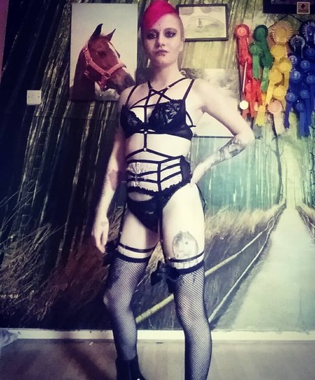 Naken lekkede OnlyFans-bilde av Dinkytoy