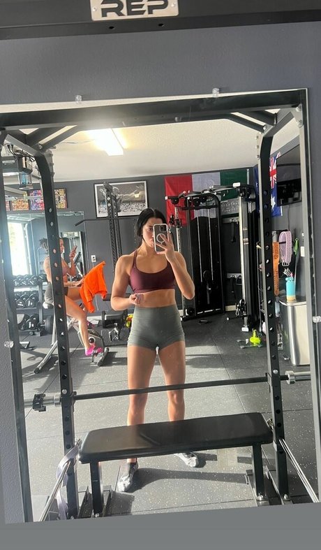 Indi Hartwell