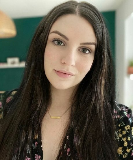Nahá fotka uniklých OnlyFans od Katestark