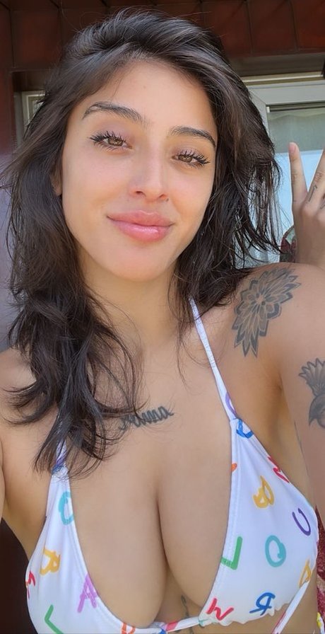 Nahá fotka uniklých OnlyFans od La Chilena