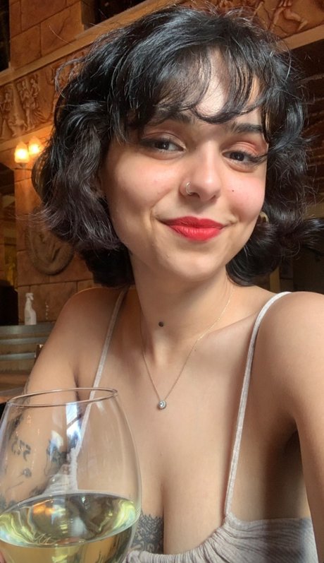 Nahá fotka uniklých OnlyFans od Ciciguener