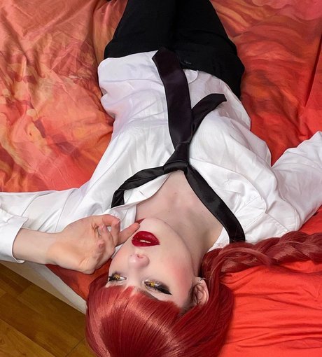 Alasti lekkinud OnlyFans-i pilt Yuna