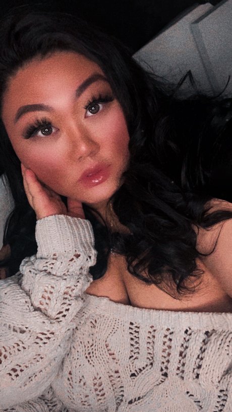 Обнаженная фотография утечки OnlyFans от Kendra Vaaj