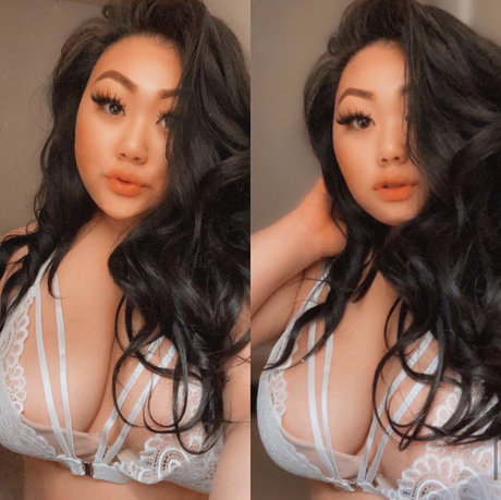 Nahá fotka uniklých OnlyFans od Kendra Vaaj