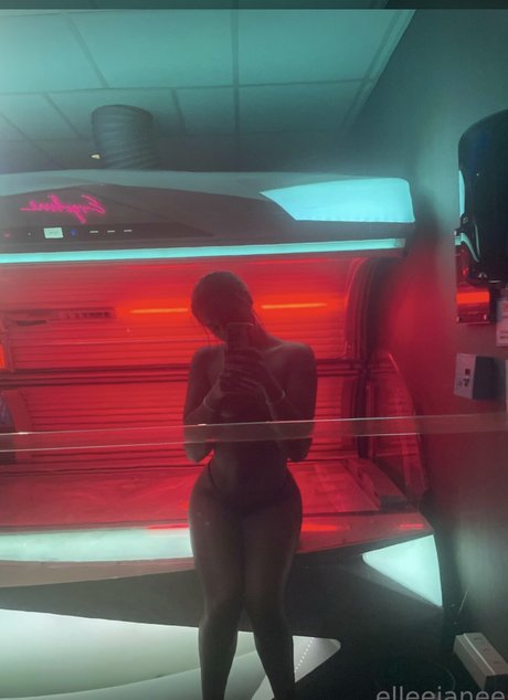 Naken lekkede OnlyFans-bilde av Ella Murray