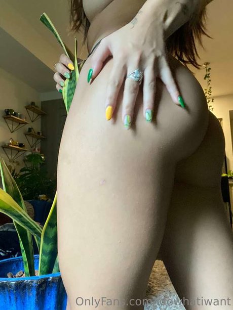 Adriene Macedo