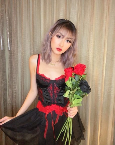 Nahá fotka uniklých OnlyFans od Dj Camgirl