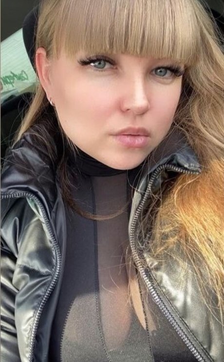 Naken lekkede OnlyFans-bilde av Rude In Life