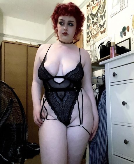 Foto desnuda filtrada de OnlyFans de Milabloomoo