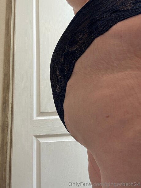Naken lekkede OnlyFans-bilde av Gingerbeth24
