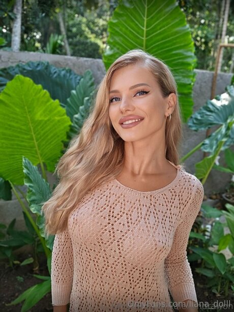 Liana Dolll