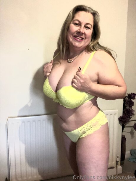 Naken läckt OnlyFans-bild av Nikkynylee