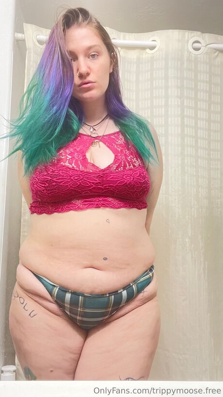 Nahá fotka uniklých OnlyFans od Trippymoose Free