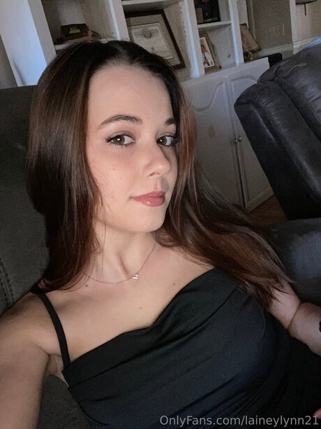 Foto desnuda filtrada de OnlyFans de Laineylynn21