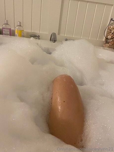 Laineylynn21 OnlyFans 유출 누드 사진