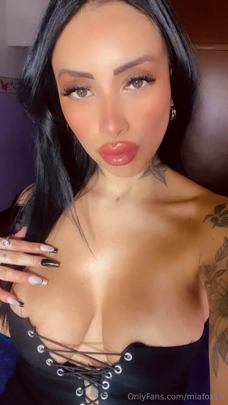 Miafoxvipp