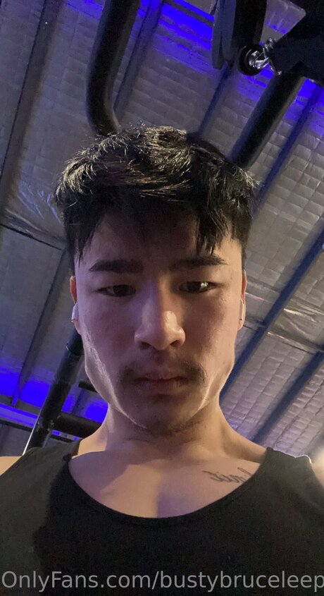 Alaston vuotanut OnlyFans-kuva Bustybruceleepreviews