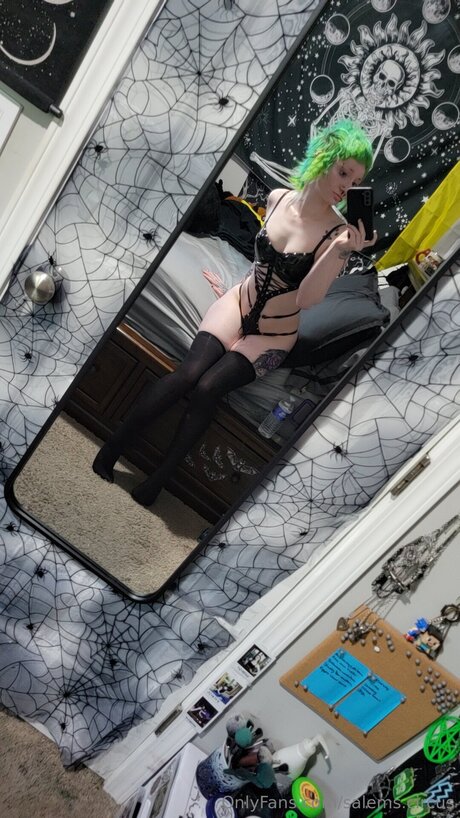 Naken läckt OnlyFans-bild av Salems Circus
