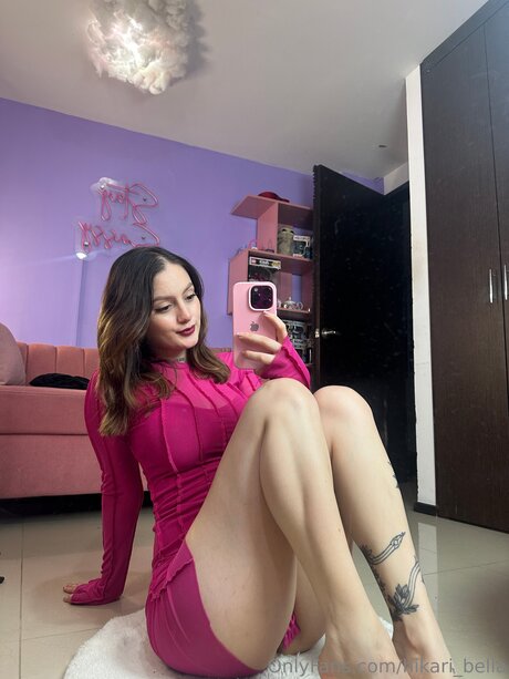 Naken lekkede OnlyFans-bilde av Hikari Bella