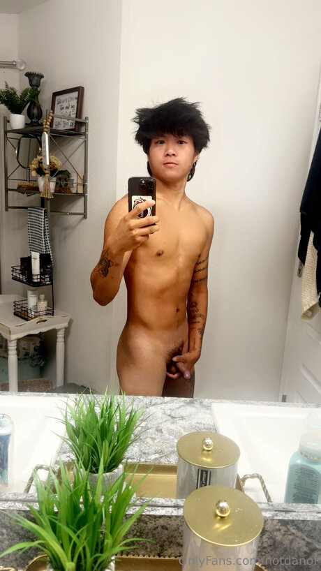 Обнаженная фотография утечки OnlyFans от Notdanof