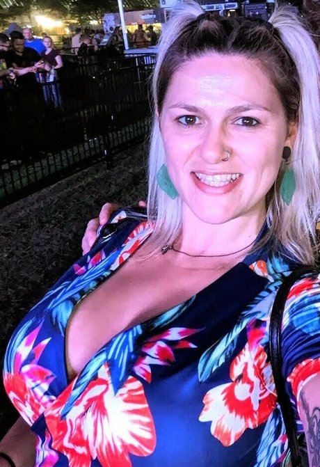 Nahá fotka uniklých OnlyFans od Samantics