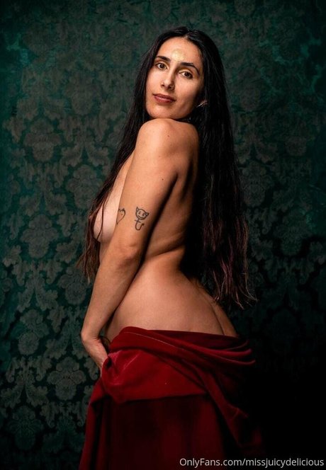 Alaston vuotanut OnlyFans-kuva Ladyjuicybrunette