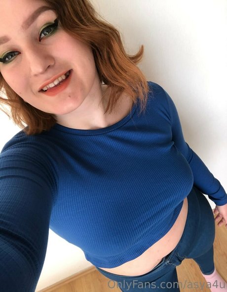 Nacktes geleaktes OnlyFans-Foto von Asya4u