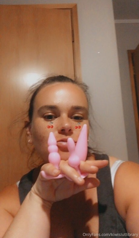 Nahá fotka uniklých OnlyFans od Kiwilibrary