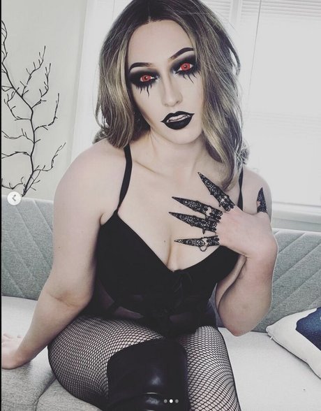 Nøgent lækket OnlyFans-billede af Maisielynnie