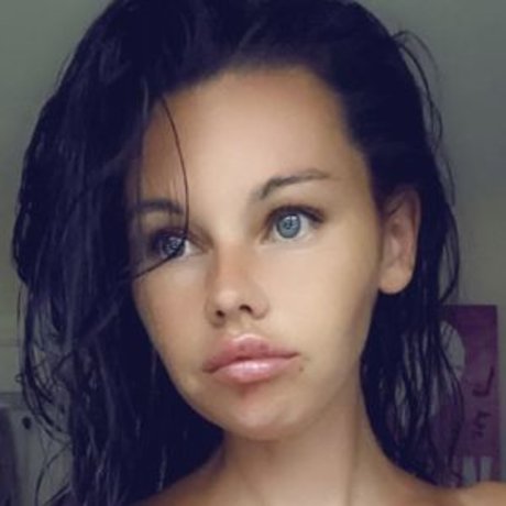 Foto di nudo di fuga di OnlyFans di Alexiarose69