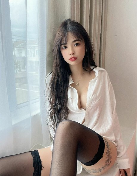Nahá fotka uniklých OnlyFans od Jolin