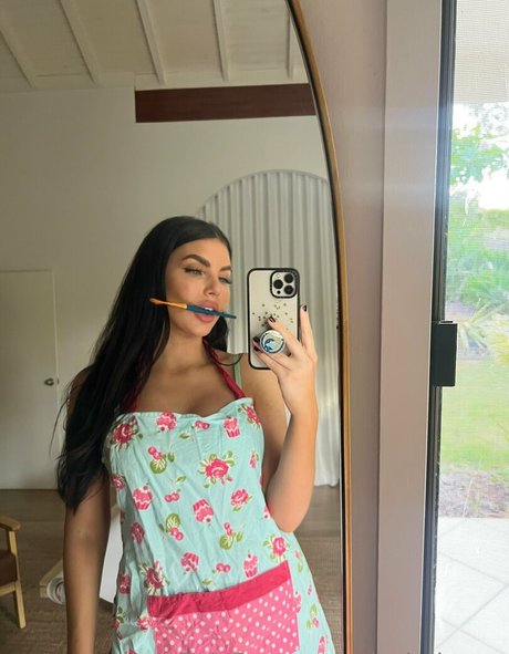 Naken lekkede OnlyFans-bilde av Nicolethorne