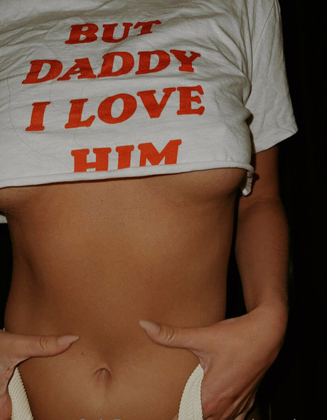 Nahá fotka uniklých OnlyFans od Toomuchmariaaa