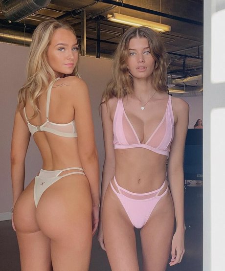 Foto nua vazada do OnlyFans de Sienna Raine Schmidt