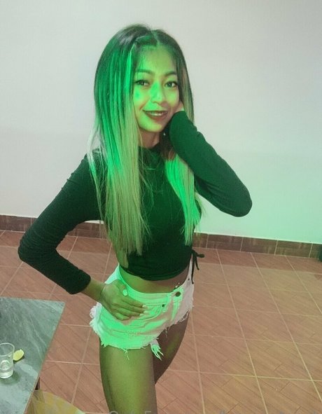 Nahá fotka uniklých OnlyFans od Benzontoast